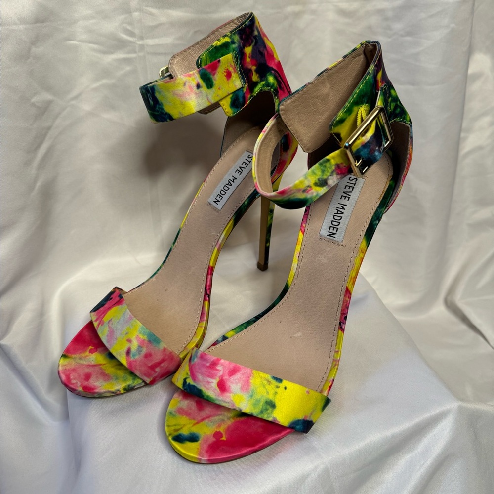 Steve Madden Neon Sandal